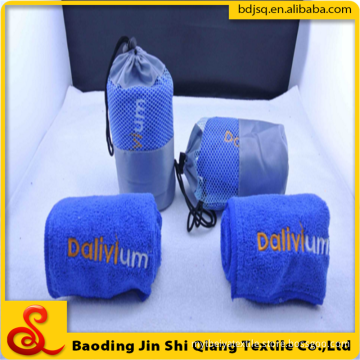 Super Absorbent Custom Embroidery Logo Microfiber Sports Towel With Bag
